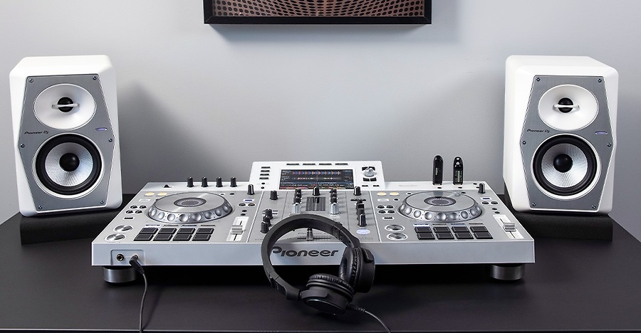 PIONEER DJ VM-50 blanco 